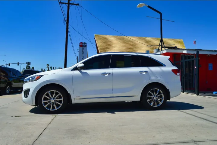 $18495 : Used 2017 Sorento SXL V6 AWD image 2
