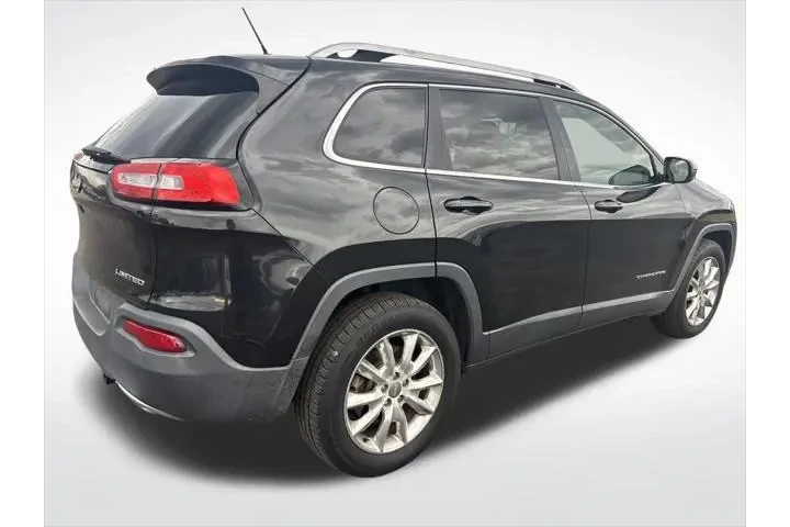 $9000 : Jeep Cherokee 2014 4x4 Limit image 9