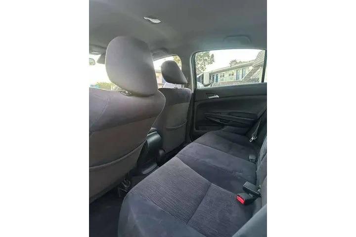 $5995 : Honda Accord 2012 LX 4dr Sed image 10