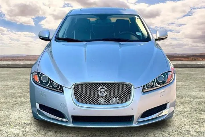 $14391 : Jaguar XF 2012 Portfolio 4dr image 2
