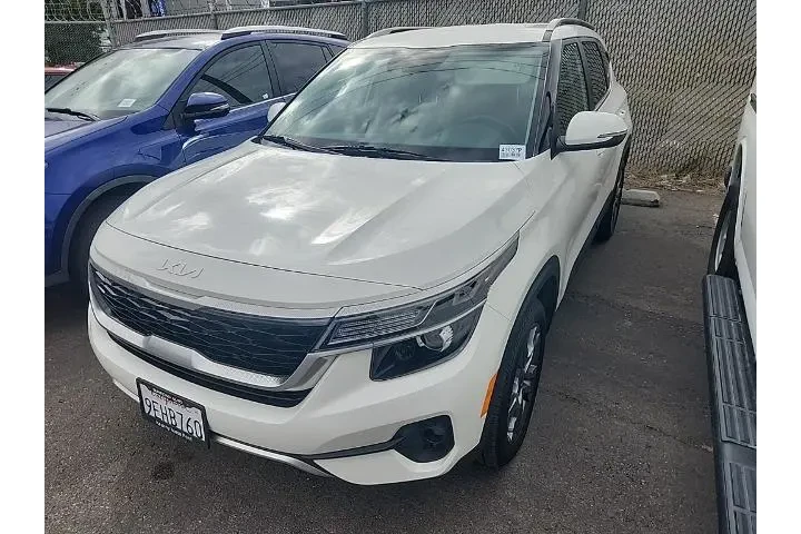 $20991 : Kia Seltos 2023 S 4dr SUV image 3