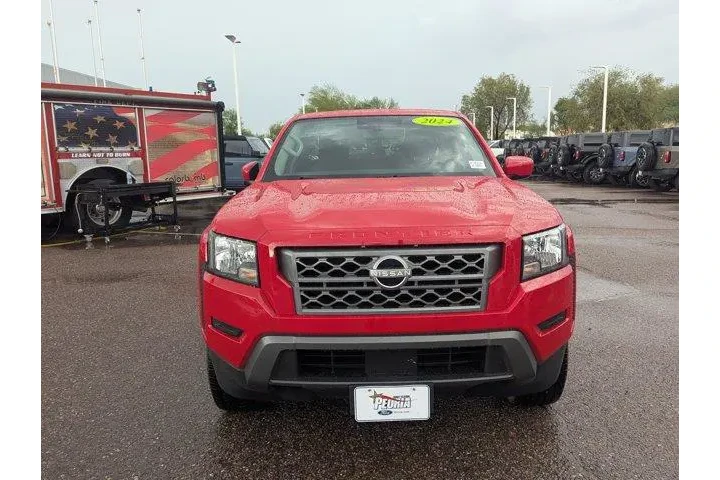 Nissan Frontier 2024 4x2 S 4 image 9