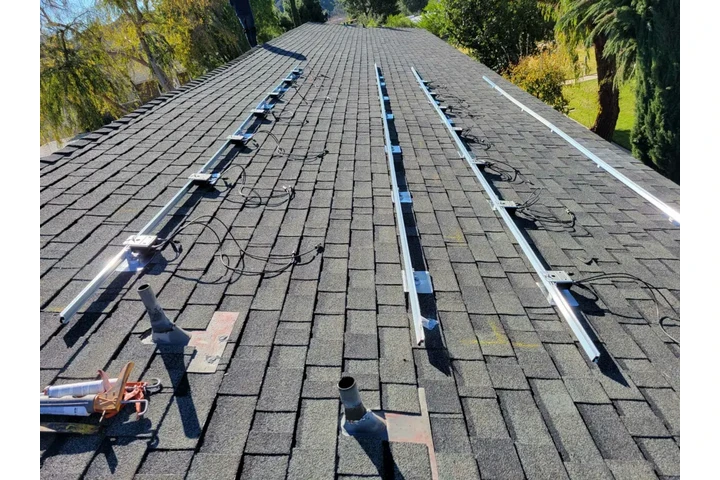 $70 : removemos paneles solares image 1