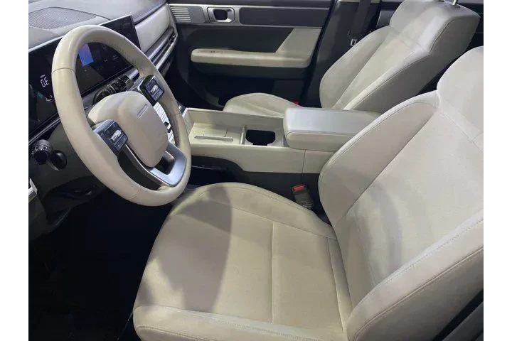 $27881 : Hyundai SANTA FE 2024 SE 4dr image 9