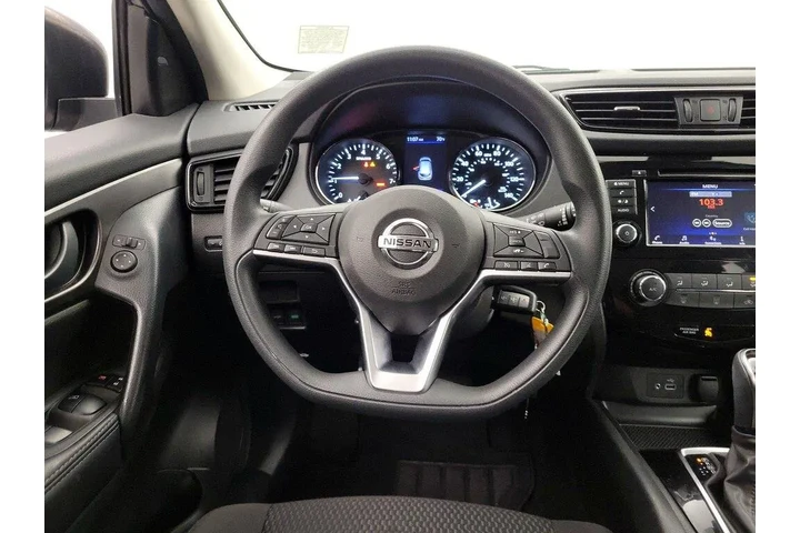 $16998 : Nissan Rogue Sport 2020 S 4d image 10