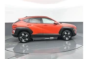 $20136 : Hyundai KONA 2024 AWD SEL 4d thumbnail