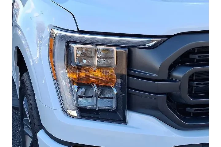 $39997 : Ford F-150 2023 4x4 XLT 4dr image 9