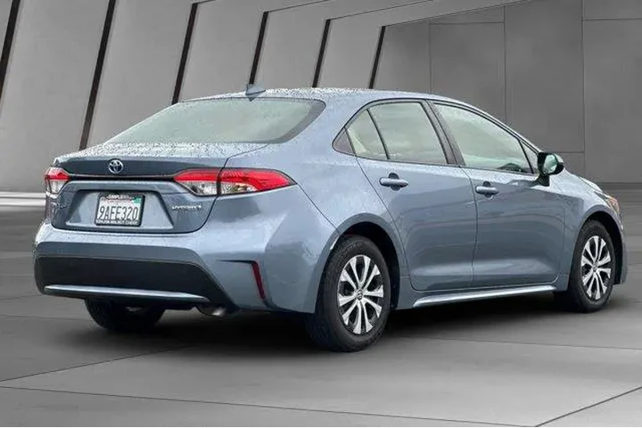 $21500 : Toyota Corolla Hybrid 2022 L image 4