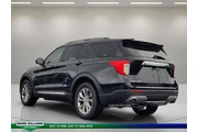 $31694 : Ford Explorer 2022 AWD Limit thumbnail