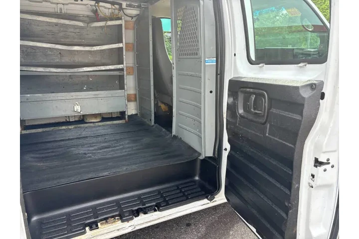 $14999 : 2014 GMC Savana 2500 image 10