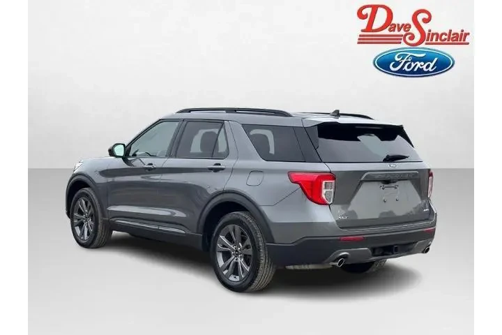 $32777 : Ford Explorer 2023 AWD XLT 4 image 9