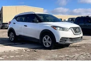 $8788 : Nissan Kicks 2018 S 4dr Cros thumbnail