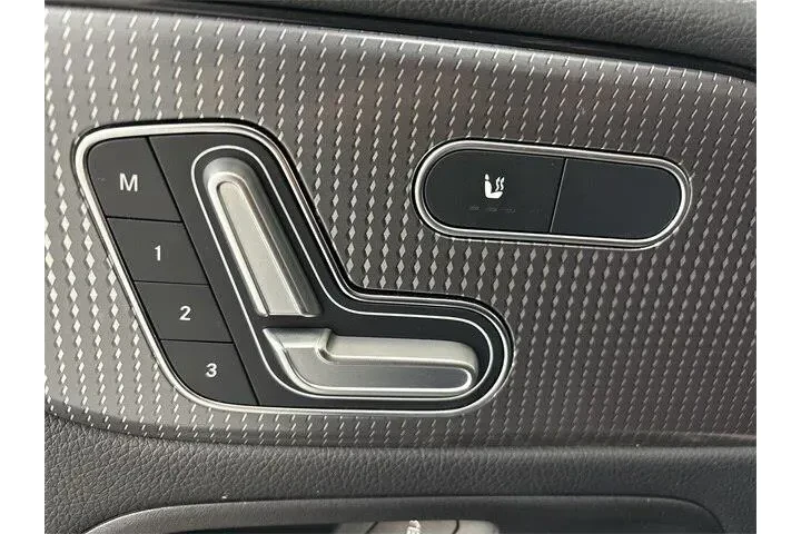 $25900 : Mercedes-Benz GLB 2023 AWD G image 4