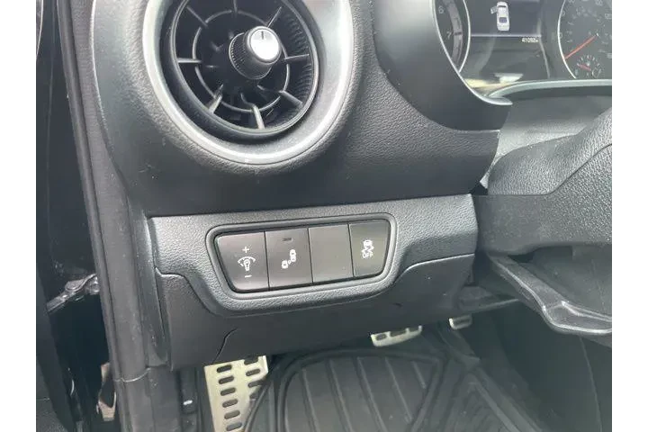 $20992 : Kia Forte 2023 GT-Line 4dr S image 6