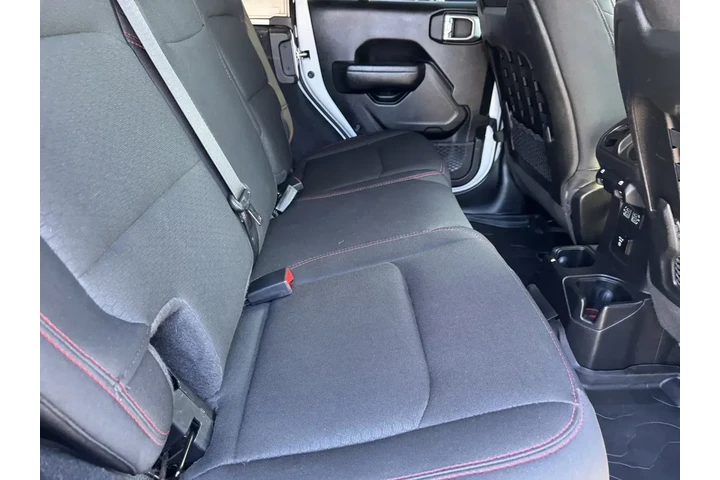 $34618 : Jeep Wrangler Unlimited 2022 image 7