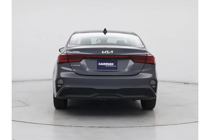 $17998 : Kia Forte 2022 LXS 4dr Sedan image 6