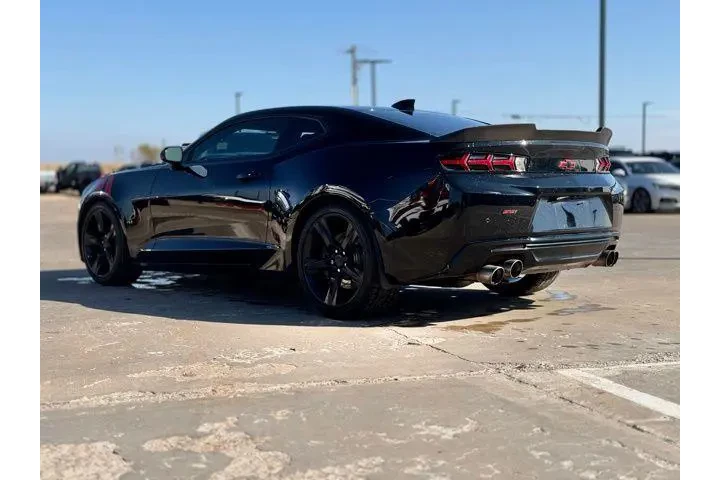 $27800 : Chevrolet Camaro 2017 SS 2dr image 5