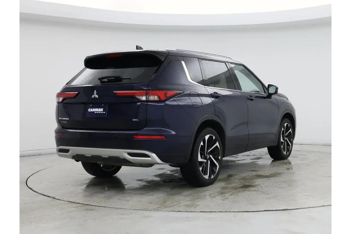 $29998 : Mitsubishi Outlander 2024 SE image 8