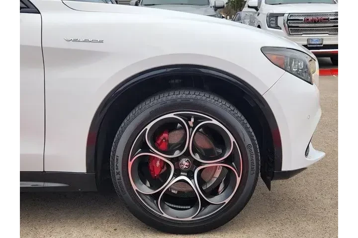 $39850 : Alfa Romeo Stelvio 2024 AWD image 8