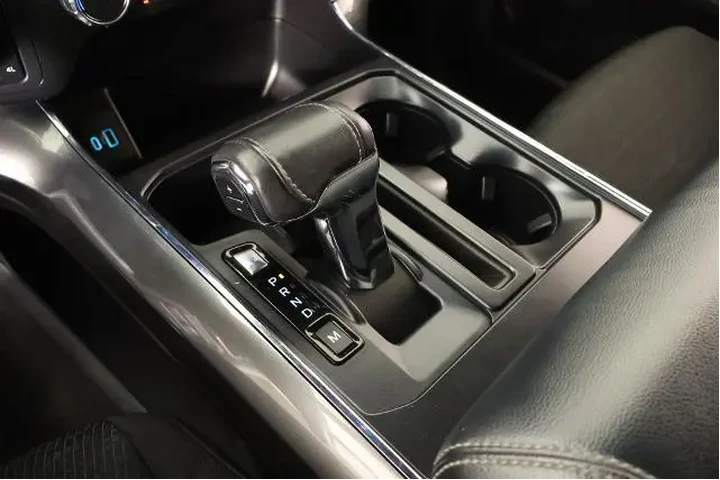 $38969 : Ford F-150 2022 4x4 XLT 4dr image 9