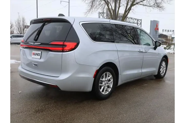 $30477 : Chrysler Pacifica 2024 Touri image 10