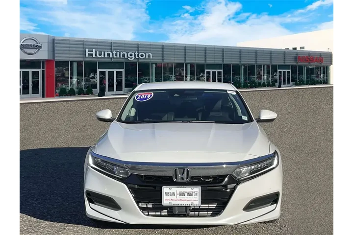 $12722 : Honda Accord 2019 LX 4dr Sed image 2