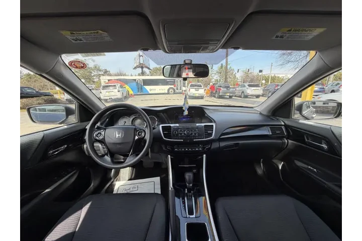 2016 Accord LX image 10