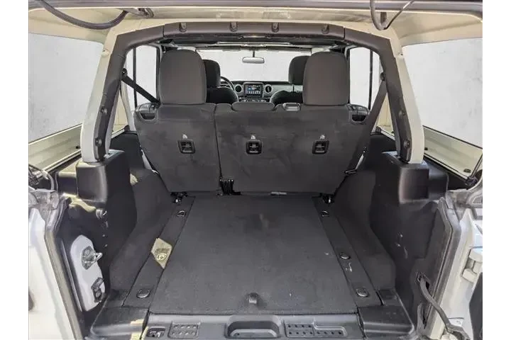 $27416 : Jeep Wrangler Unlimited 2021 image 6