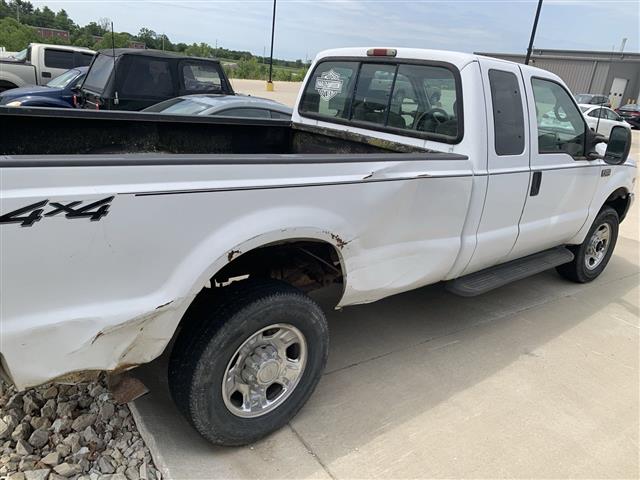 $6000 : 1999 F-250 Truck Super Cab V- image 3