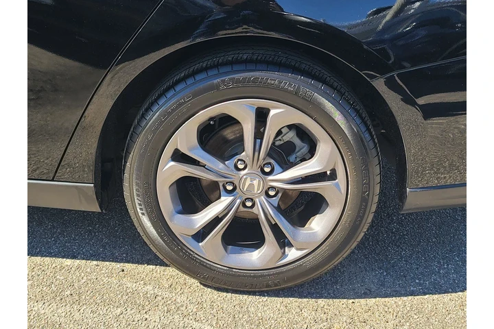 $23995 : Honda Accord 2023 EX 4dr Sed image 3