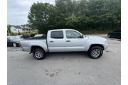 $7999 : 2006 Toyota Tacoma V6 thumbnail