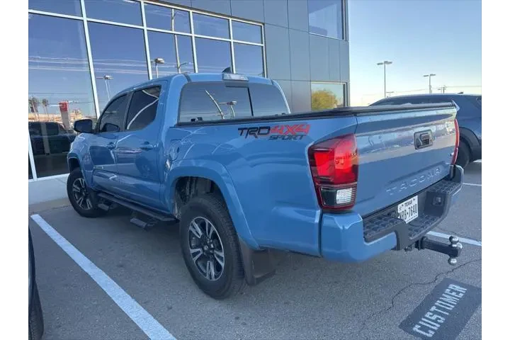$31991 : Toyota Tacoma 2019 4x4 TRD S image 9