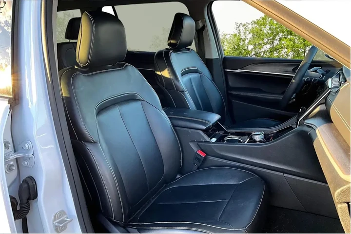 $34988 : Jeep Grand Cherokee L 2023 4 image 7