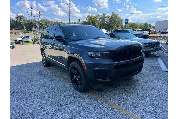 $33100 : Jeep Grand Cherokee L 2023 4 image 1