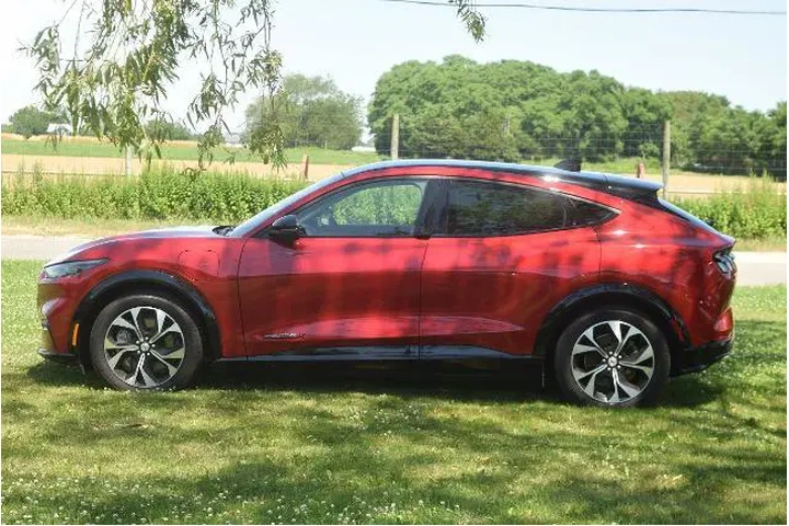 $29750 : Ford Mustang Mach-E 2023 AWD image 4