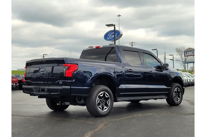 $39994 : Ford F-150 Lightning 2023 AW image 4