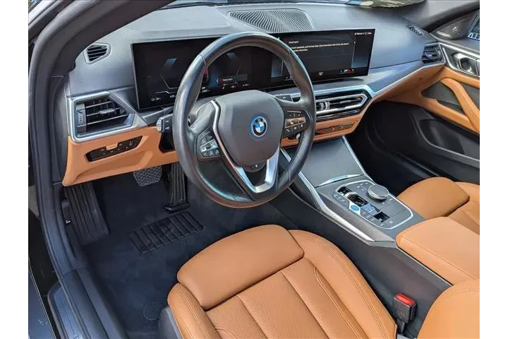$34040 : BMW i4 2023 eDrive35 Gran Co image 10