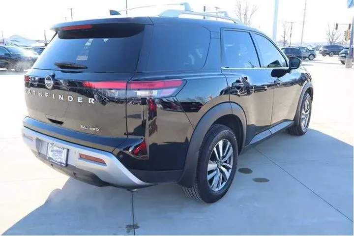 $26990 : Nissan Pathfinder 2022 AWD S image 5