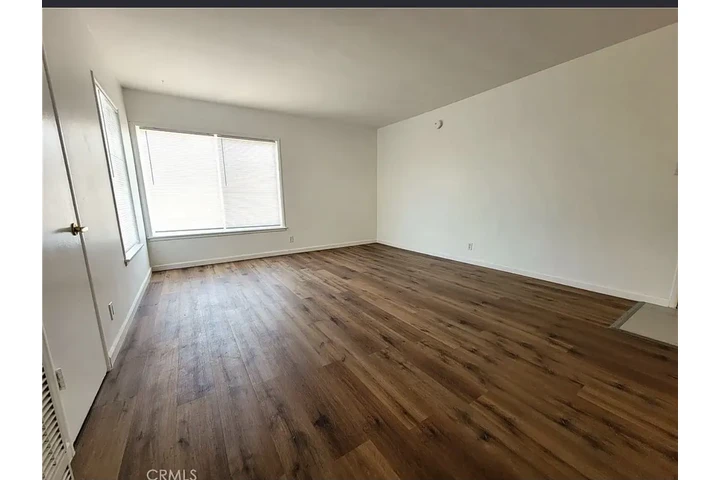 $1000 : Apartamento de 2 habitaciones image 1