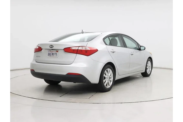 $13599 : Kia Forte 2016 LX 4dr Sedan image 8