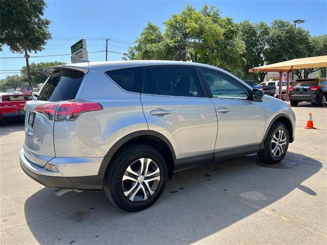 $14950 : 2018 TOYOTA RAV4 LE image 7