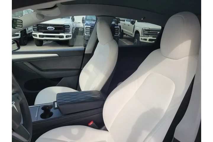 $27990 : Tesla Model Y 2023 AWD Long image 9