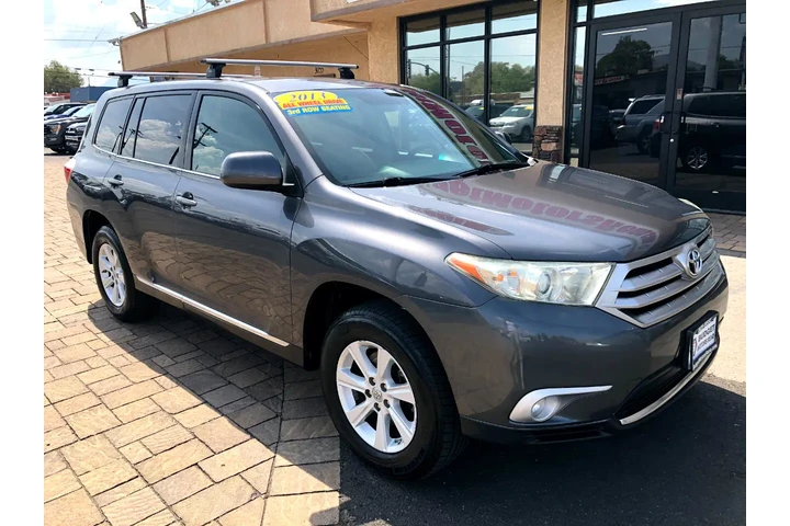 $12647 : 2013 Highlander Sport 4D SUV image 8