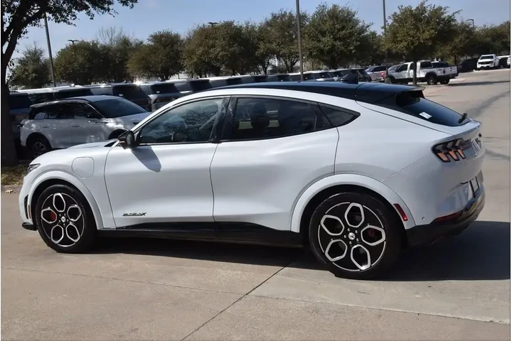 $37495 : Ford Mustang Mach-E 2023 AWD image 10