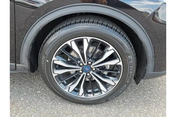 $18997 : Ford Escape 2022 SE 4dr SUV image 8