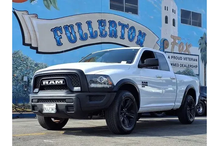 $27999 : Ram 1500 Classic 2022 4x4 SL image 1