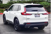 $25945 : Honda CR-V Hybrid 2024 AWD S thumbnail