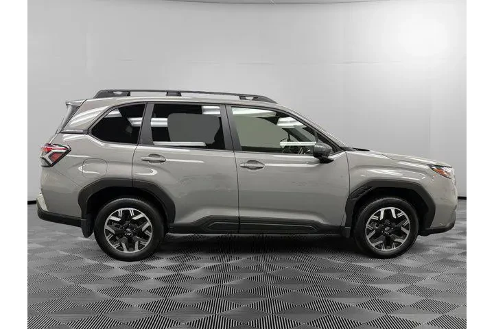 $28788 : Subaru Forester 2025 AWD Pre image 6