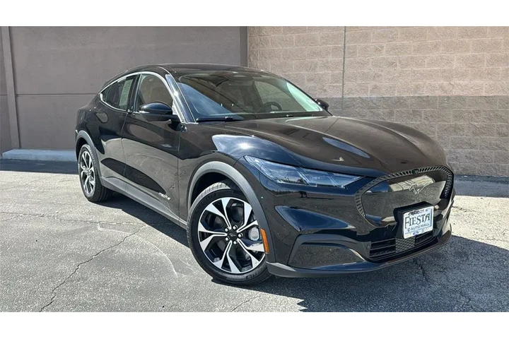 $37775 : Ford Mustang Mach-E 2025 Sel image 1