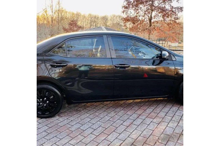 $9900 : 2014 Corolla L image 9